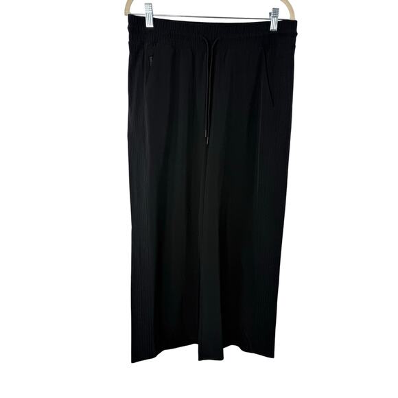 Athleta Avenue Wide Leg Crop Pants Black Stretch Pull-On Flowy Trouser Sz 10 - Picture 3 of 11